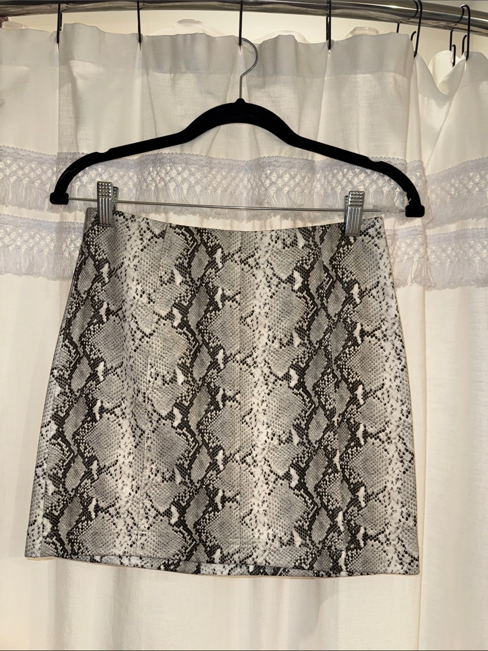 vestique Snake-Print Mini Skirt - Black & White